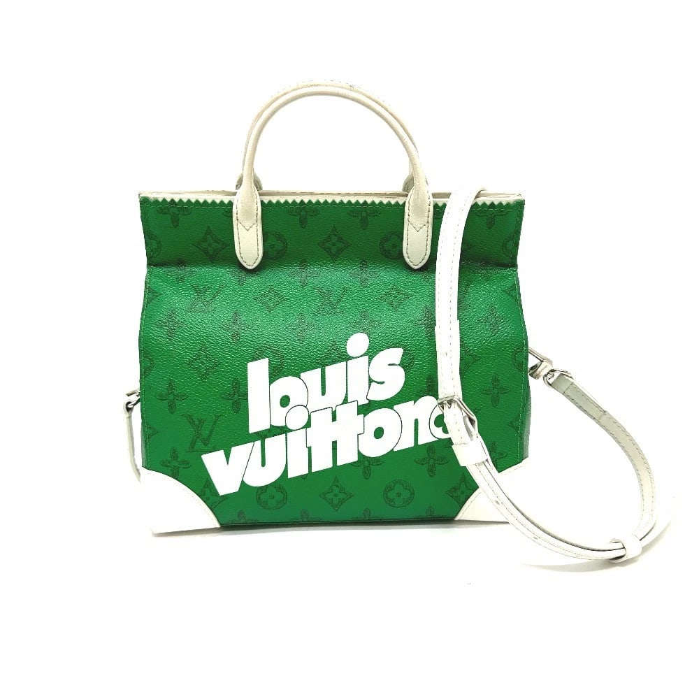 LOUIS VUITTON EVERYDAY LV LITER 2WAY CROSSBODY: LOUIS VUITTON Everyday LV Liter 2WAY Crossbody Brand: LOUIS VUITTON Type/Style: Hand Bag Material: MonogramCanvas Color: Green Size: W9.4xH8.3xD4.7inch / W24cmxH21cmxD12cm Accessories: None