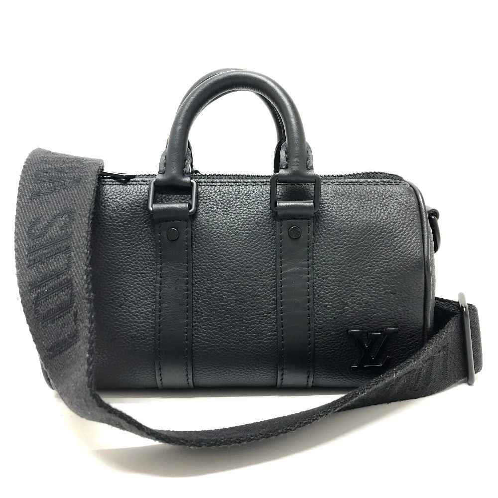 LOUIS VUITTON AEROGRAM KEEPALLXS 2WAY SHOULDER BAG: LOUIS VUITTON Aerogram KeepallXS 2WAY Shoulder Bag Brand: LOUIS VUITTON Type/Style: Duffle Bag Material: Taurillon ClemenceLeather Color: Black Size: W8.3xH4.7xD3.1inch / W21cmxH12cmxD8cm Accessor
