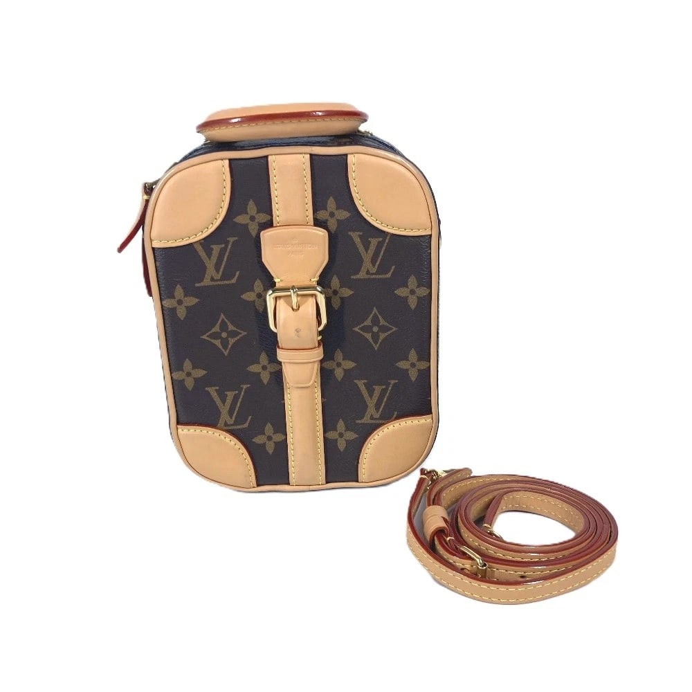 LOUIS VUITTON MONOGRAM VALISETTE VERTICAL POCHETTE HAND BAG: LOUIS VUITTON Monogram Valisette Vertical Pochette Hand Bag Brand: LOUIS VUITTON Type/Style: Shoulder Bag Material: MonogramCanvas Color: Brown Size: W5.5xH7.1xD2.2inch / W14cmxH18cmxD5.5cm Access