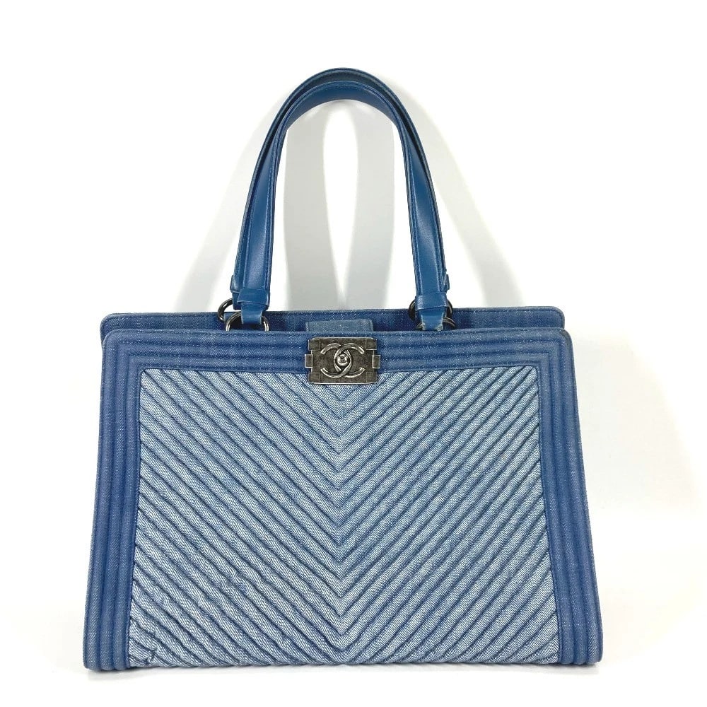 CHANEL BOY CHANEL V-STITCH BAG SHOULDER BAG TOTE BAG: CHANEL Boy Chanel V-Stitch Bag Shoulder Bag Tote Bag Brand: CHANEL Type/Style: Tote Bag Material: Canvas Color: Blue Based Size: W13.8xH9.4xD6.1inch / W35cmxH24cmxD15.5cm Accessories: None