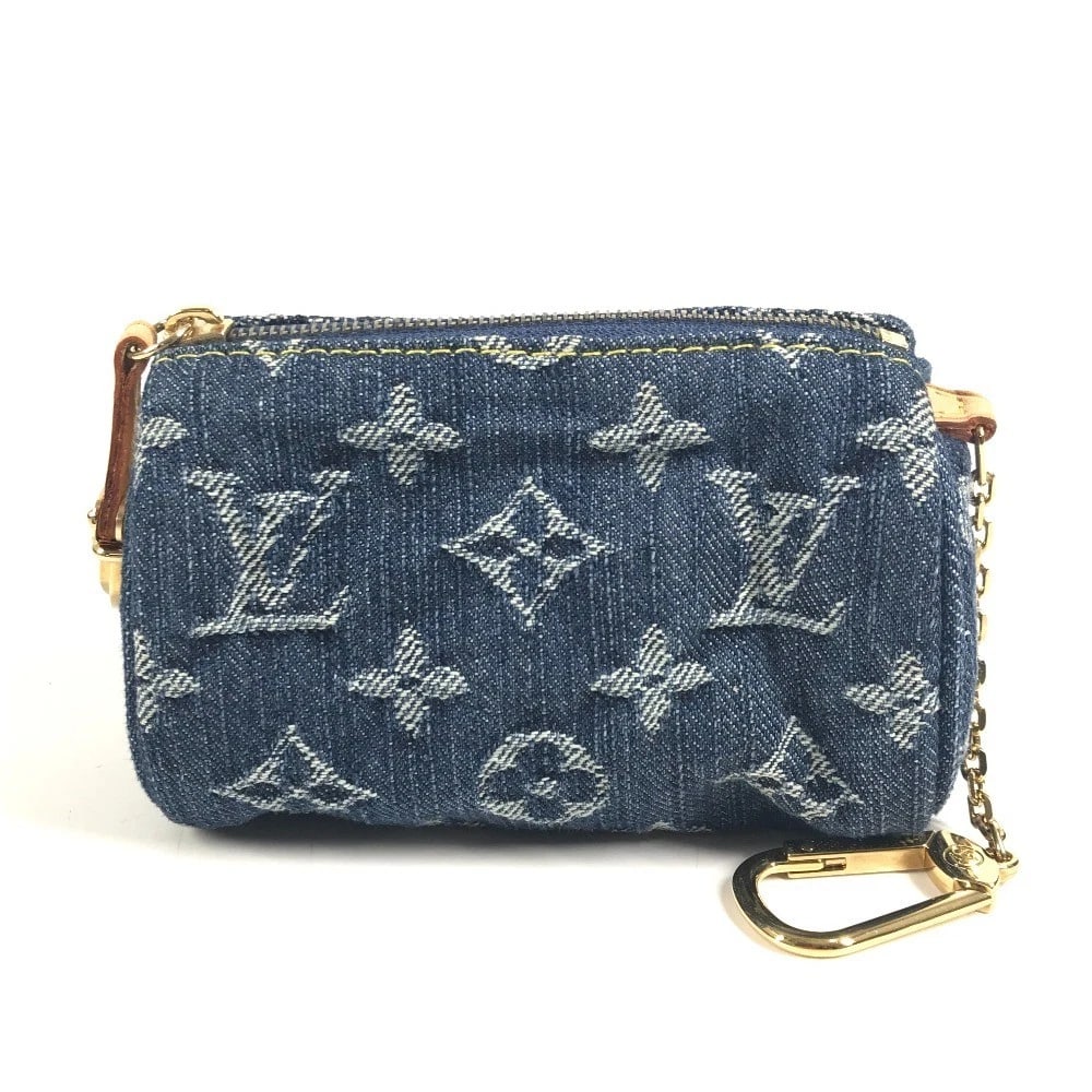 LOUIS VUITTON MONOGRAMDENIM TROUSSE COIN PURSE WALLET POUCH: LOUIS VUITTON MonogramDenim Trousse Coin purse wallet Pouch Brand: LOUIS VUITTON Type/Style: Pouch Material: MonogramDenim Color: blue Size: W4.5xH2.4inch / W11.5cmxH6cm Accessories: None Accessories