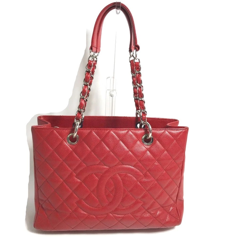 CHANEL SHOULDER MATELASSE QUILTED CHAIN GST SHOULDER BAG: CHANEL Shoulder Matelasse Quilted Chain GST Shoulder Bag Brand: CHANEL Type/Style: Tote Bag Material: Caviar Leather Color: Red Size: W12.6xH9.1xD4.7inch / W32cmxH23cmxD12cm Accessories: None