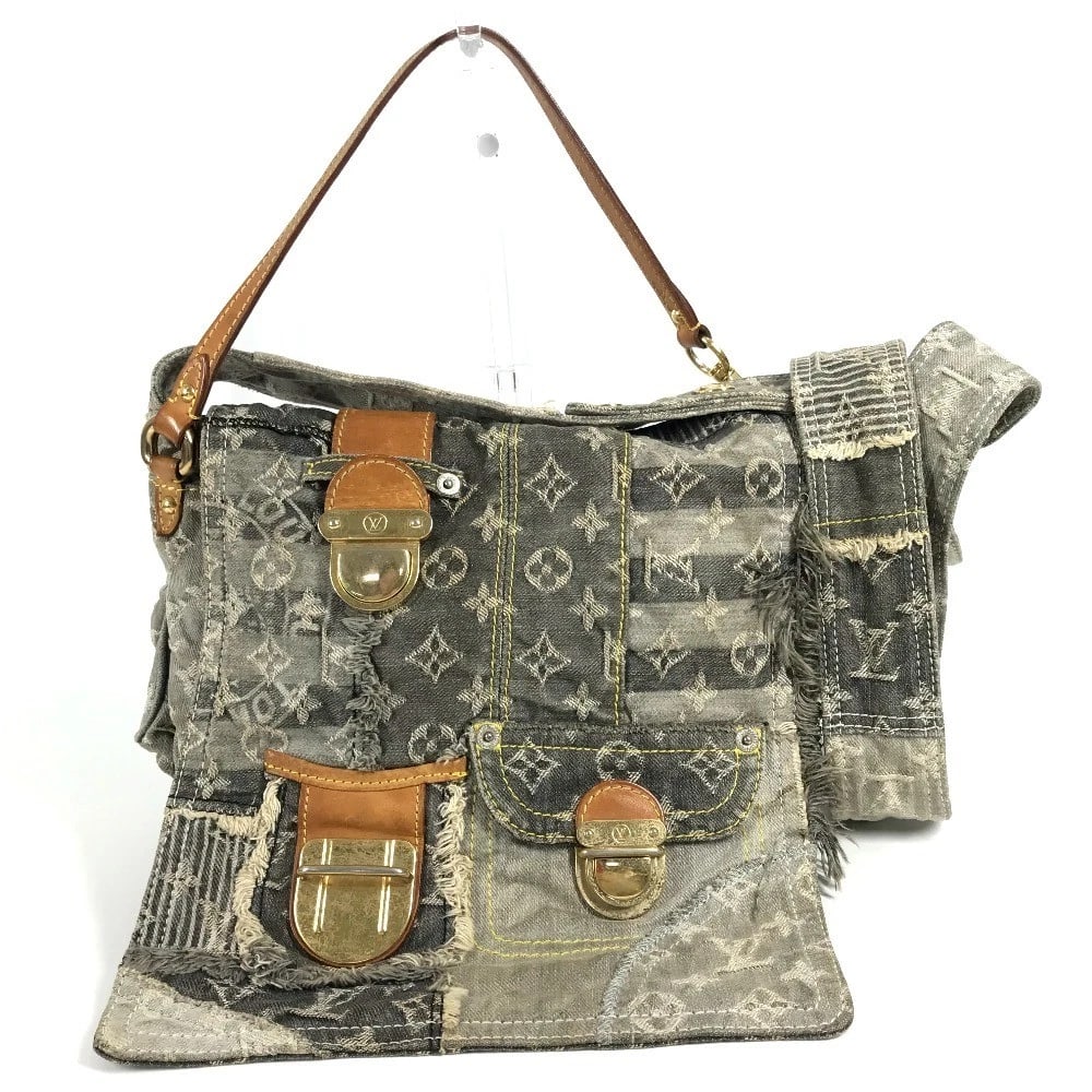 LOUIS VUITTON MONOGRAMDENIM PATCHWORK POSTY BAG: LOUIS VUITTON MonogramDenim Patchwork Posty Bag Brand: Louis Vuitton Type/Style: Shoulder Bag Material: Monogram Denim Canvas Color: BlackBasedxGray Based Size: W9.8xH10.2xD2.4inch / W25cmxH26cmxD6cm 