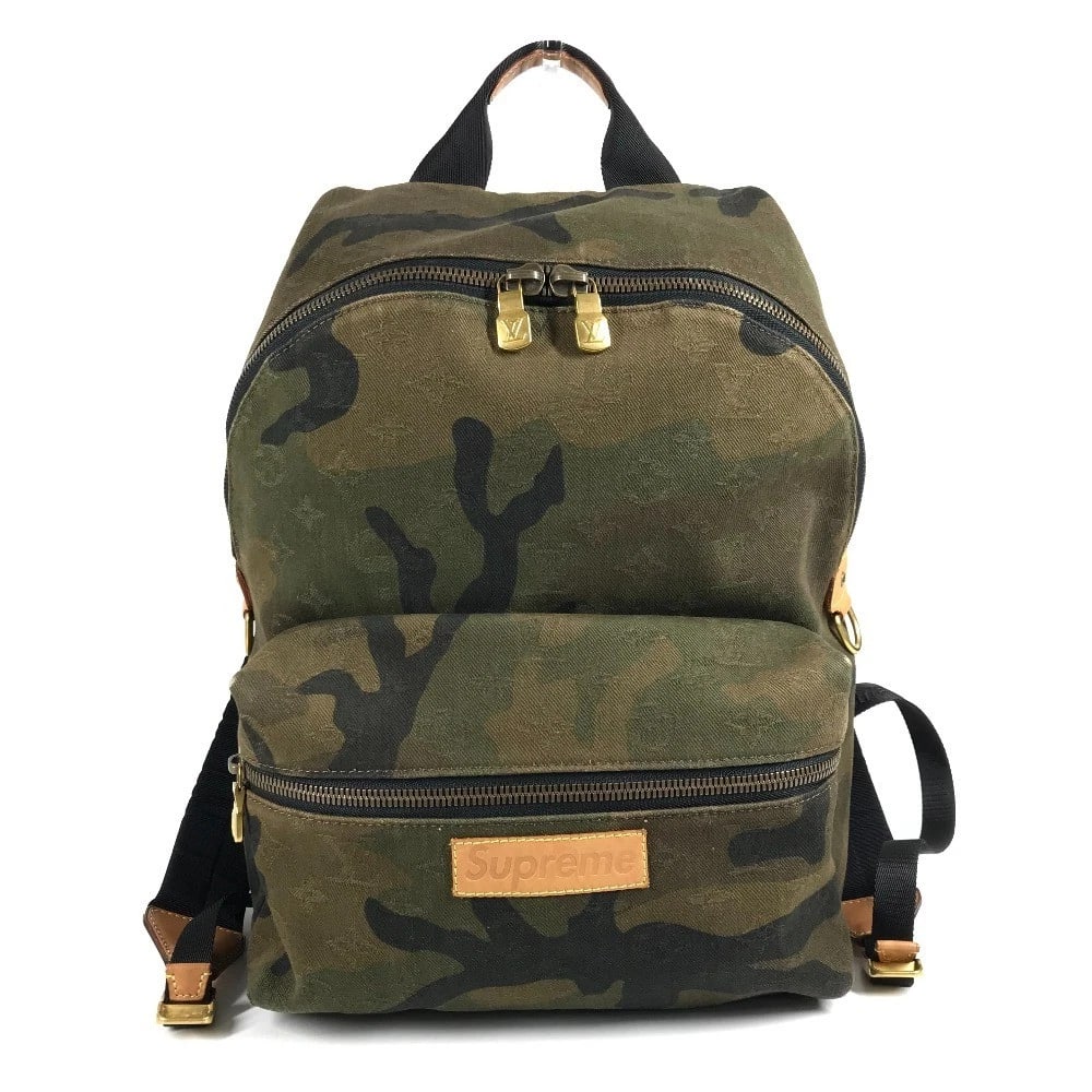 LOUIS VUITTON SUPREME COLLABORATION APOLLO BAG (1 of 3)