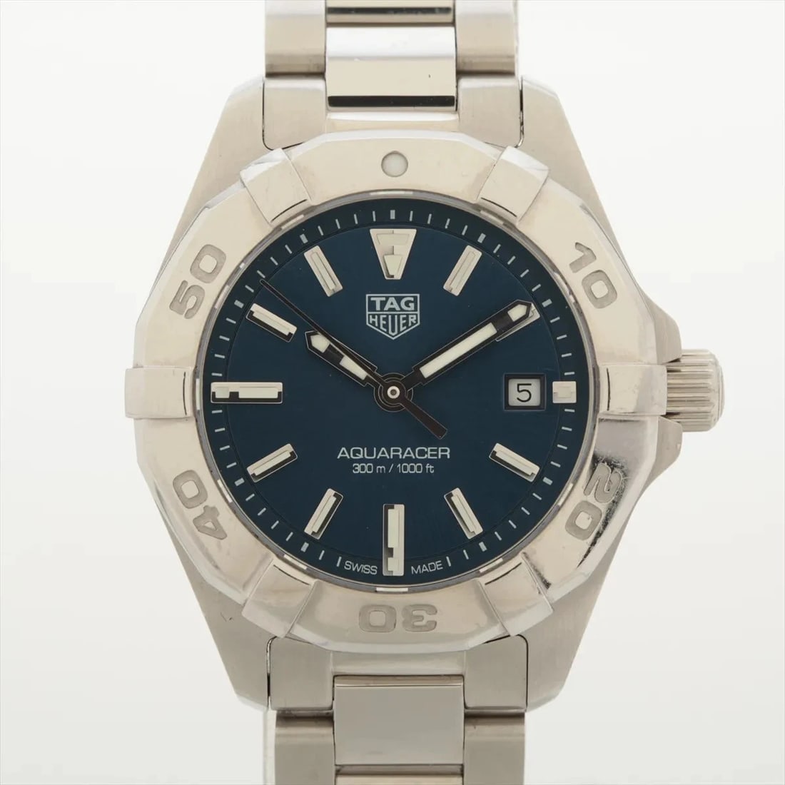 TAG HEUER AQUA RACER SS QZ BLUE: TAG Heuer Aqua Racer SS QZ blue Brand: TAG Heuer Type/Style: Wristwatch Material: SS Color: Dial Color Blue Size: Case:W0.8 x H0.8inch / W27 x H27 Circumference of Wrist:5.9inch / 15 Accessories: