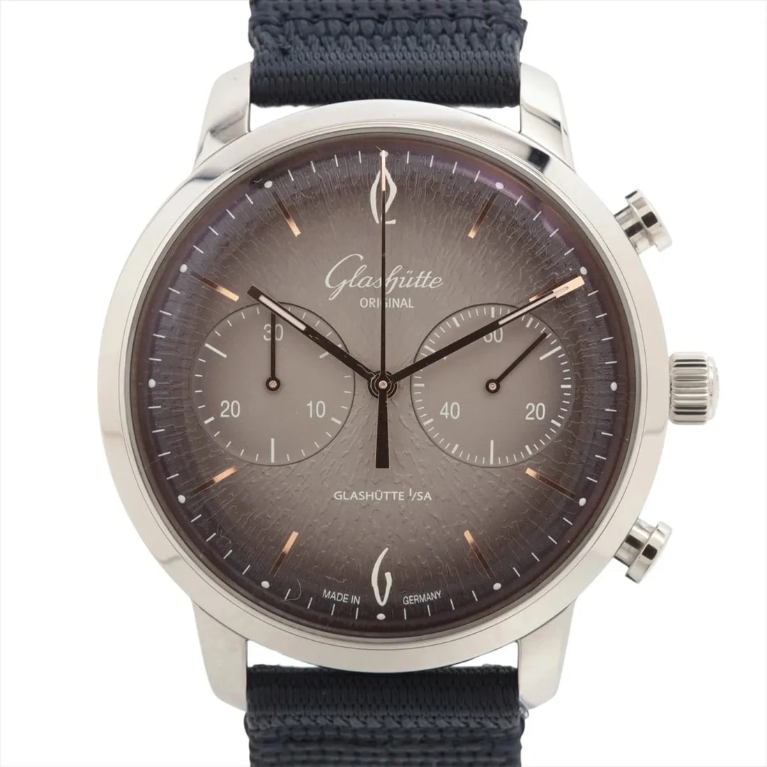 GLASHUTTE ORIGINAL CHRONOGRAPH SS & NYLON GRAY: Glashutte Original Chronograph SS & Nylon Gray Brand: Glashutte Original Type/Style: Wristwatch Material: SS & Nylon Color: Dial Color Gray Size: Case:W1.6 x H1.6inch / W42 x H42 Circumference of Wris