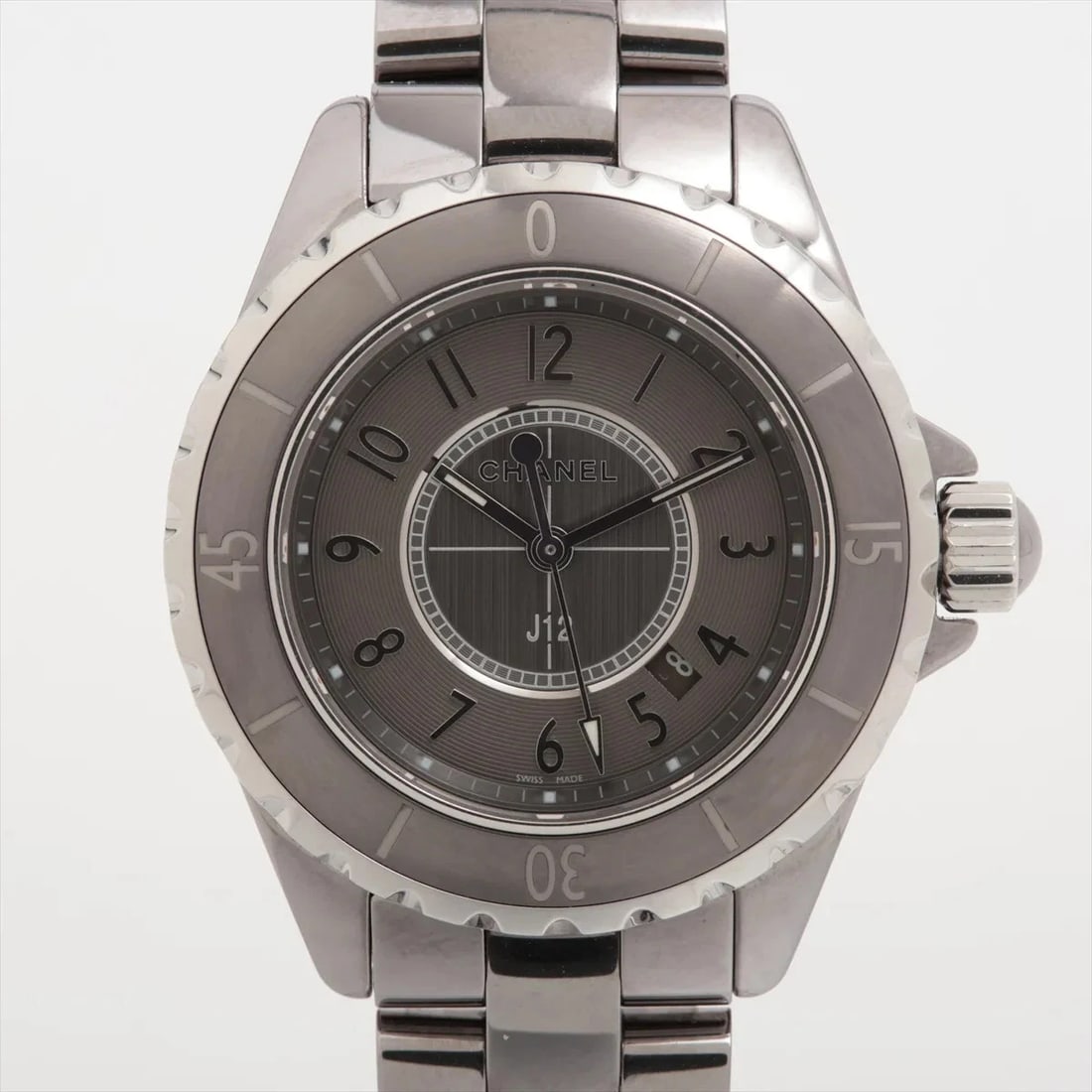 CHANEL J12 CE?SS QZ GRAY: Chanel J12 CE?SS QZ Gray Brand: Chanel Type/Style: Wristwatch Material: CE?SS Color: Dial Color Gray Size: Case:W1.2 x H1.2inch / W34 x H34 Circumference of Wrist:5.3inch / 13.5 Accessories: None