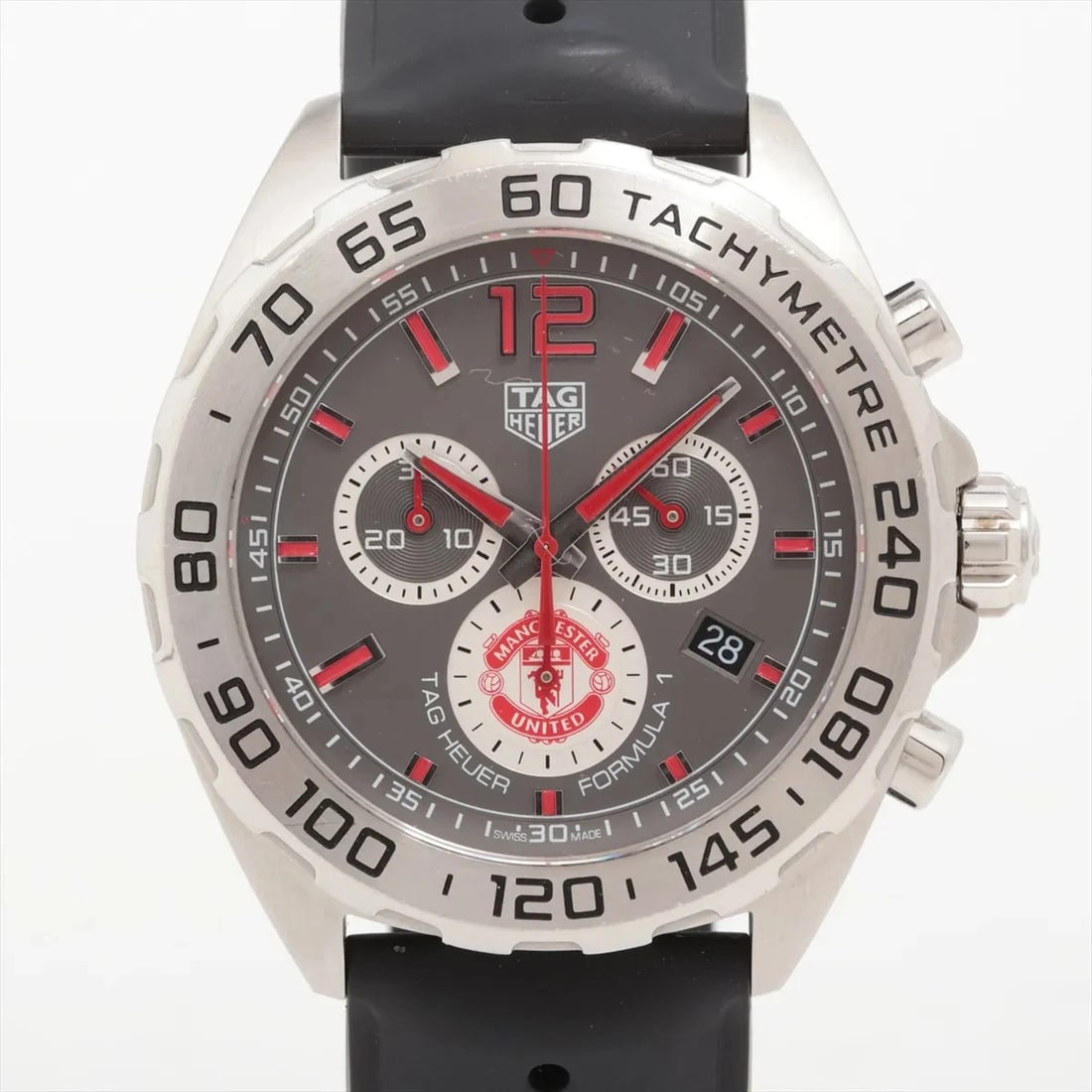 TAG HEUER CHRONOGRAPH SS & RUBBER: TAG Heuer Chronograph SS & Rubber Brand: TAG Heuer Type/Style: Wristwatch Material: SS & Rubber Color: Dial Color Gray Size: Case:W1.6 x H1.6inch / W42 x H42 Circumference of Wrist:7.9inch / 20