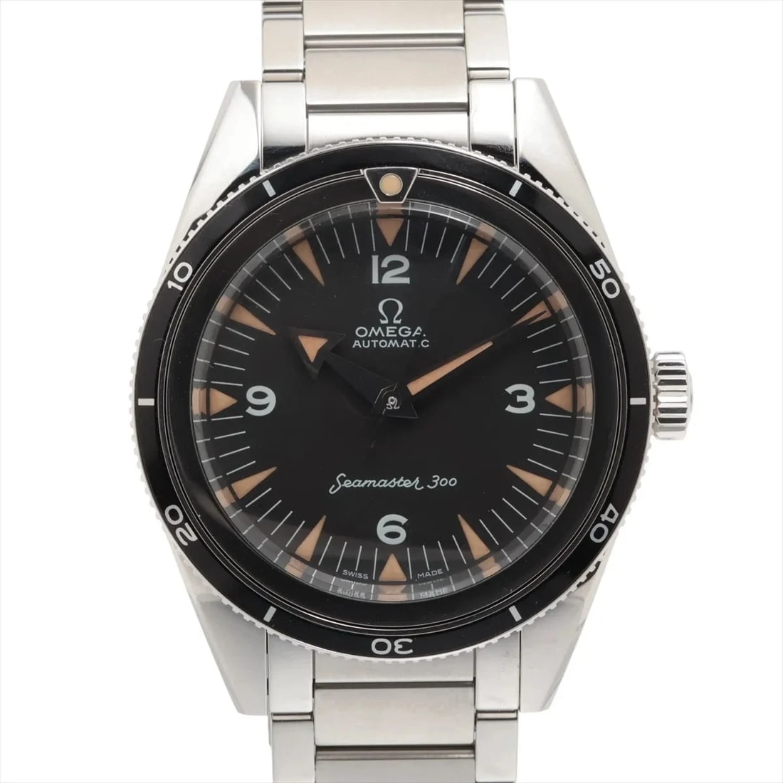OMEGA SEAMASTER CO-AXIAL CHRONOMETER: Omega Seamaster Co-Axial chronometer Brand: Omega Type/Style: Wristwatch Material: SS Color: Dial Color Black Size: Case:W1.2 x H1.2inch / W39 x H39 Circumference of Wrist:8.3inch / 21 Accessories: