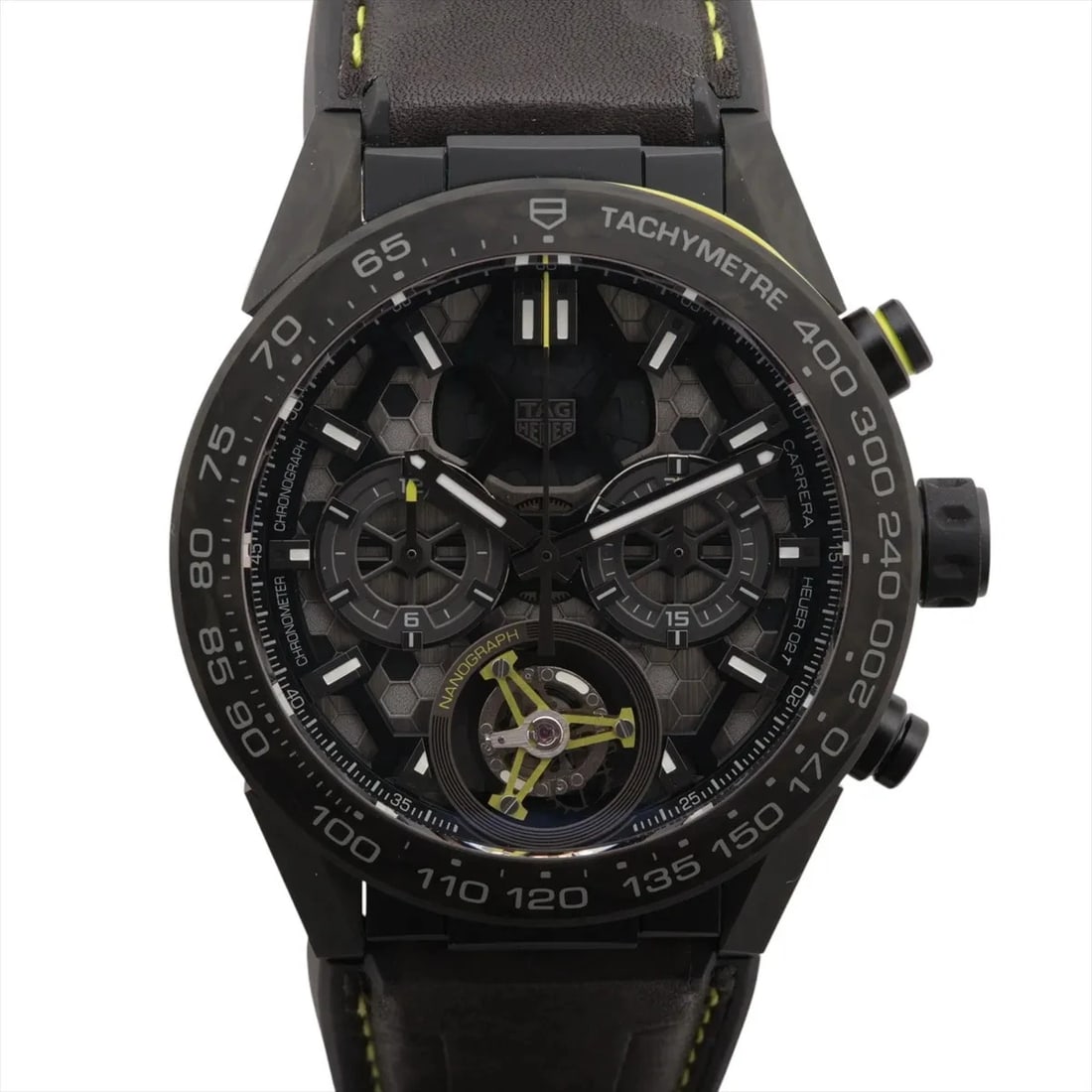 TAG HEUER CARRERA CARBON LEATHER: TAG Heuer Carrera Carbon Leather Brand: TAG Heuer Type/Style: Wristwatch Material: Carbon x TI x leather x rubber Color: Dial Color Black Size: Case:W1.6 x H1.6inch / W45 x H45 Circumference of