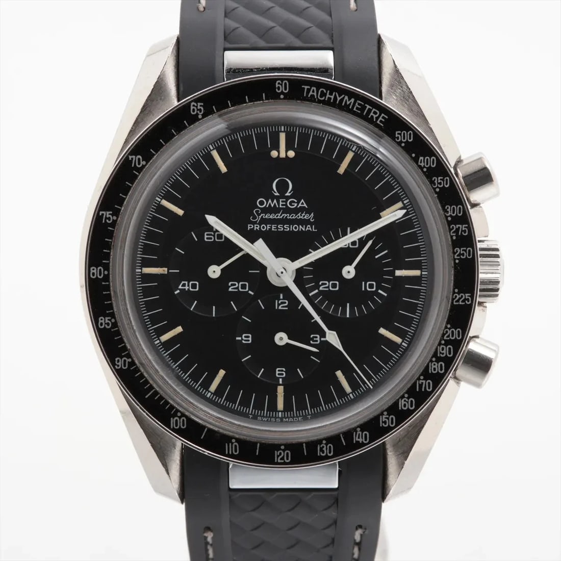 OMEGA SPEEDMASTER MOONWATCH PROFESSIONAL SS & RUBBER STEM-WINDER BLACK: Omega Speedmaster Moonwatch professional SS & Rubber Stem-winder black Brand: Omega Type/Style: Wristwatch Material: SS Color: Dial Color Black Size: Case:W1.6 x H1.6inch / W42 x H42 Circumference of