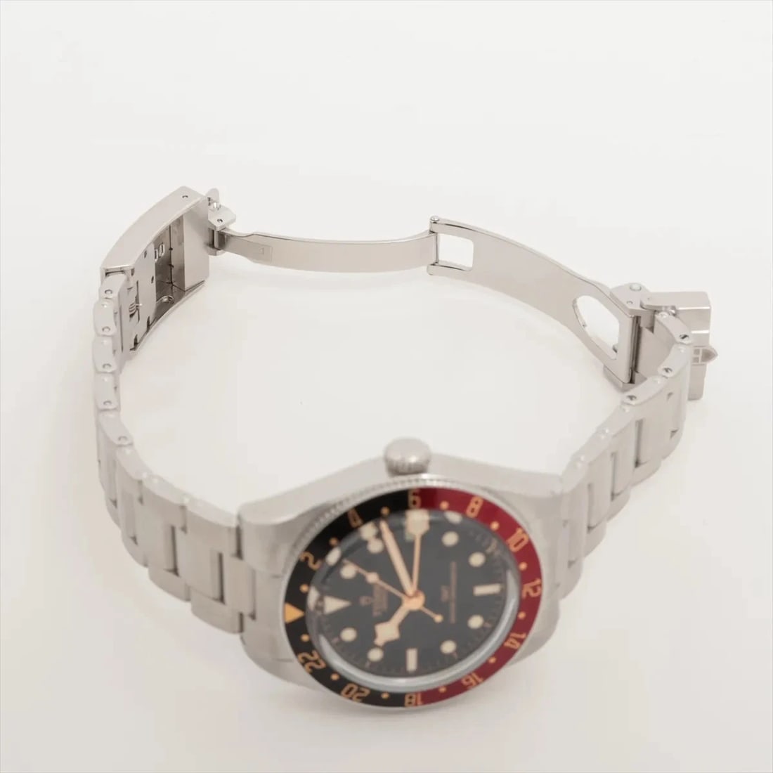 TUDOR BLACK SS - 4