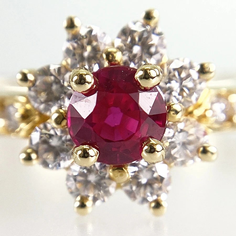 TIFFANY & CO. CONTINUOUS LOW RUBY DIAMOND RING: Tiffany & Co. Continuous Low Ruby Diamond Ring Brand: Tiffany & Co. Type/Style: Ring Material: K18 Yellow Gold, Main Stone Ruby Color: Yellow Gold Size: US 5 Accessories: None Accessories