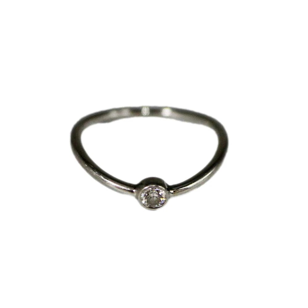 TIFFANY & CO. ELSA PERETTI CURVED BAND DIAMOND PT950: Tiffany & Co. Elsa Peretti Curved Band Diamond Pt950 Brand: Tiffany & Co. Type/Style: Ring Material: Pt950, Main Stone Natural Color: Silver Size: US 3.5 Accessories: None Accessories Noti