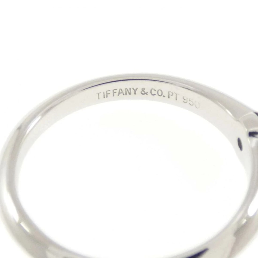 TIFFANY CLASSIC SOLITAIRE PLATINUM RING - 4