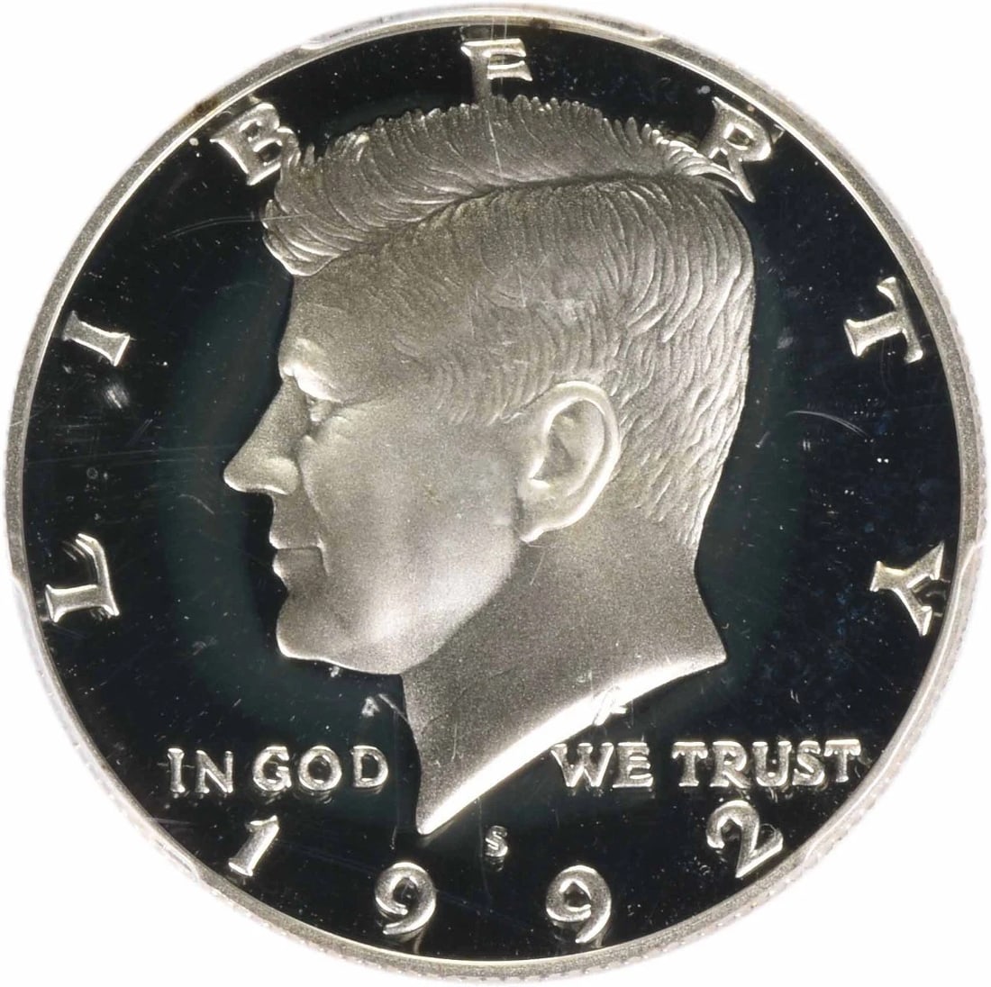 1992-S KENNEDY SILVER HALF DOLLAR: 1992-S Kennedy Silver Half Dollar Year: 1992 Composition: Silver Denomination: 50C Country of Origin: United States Accessories: None Accessories Notice: When purchasing pre-owned goods, please ref