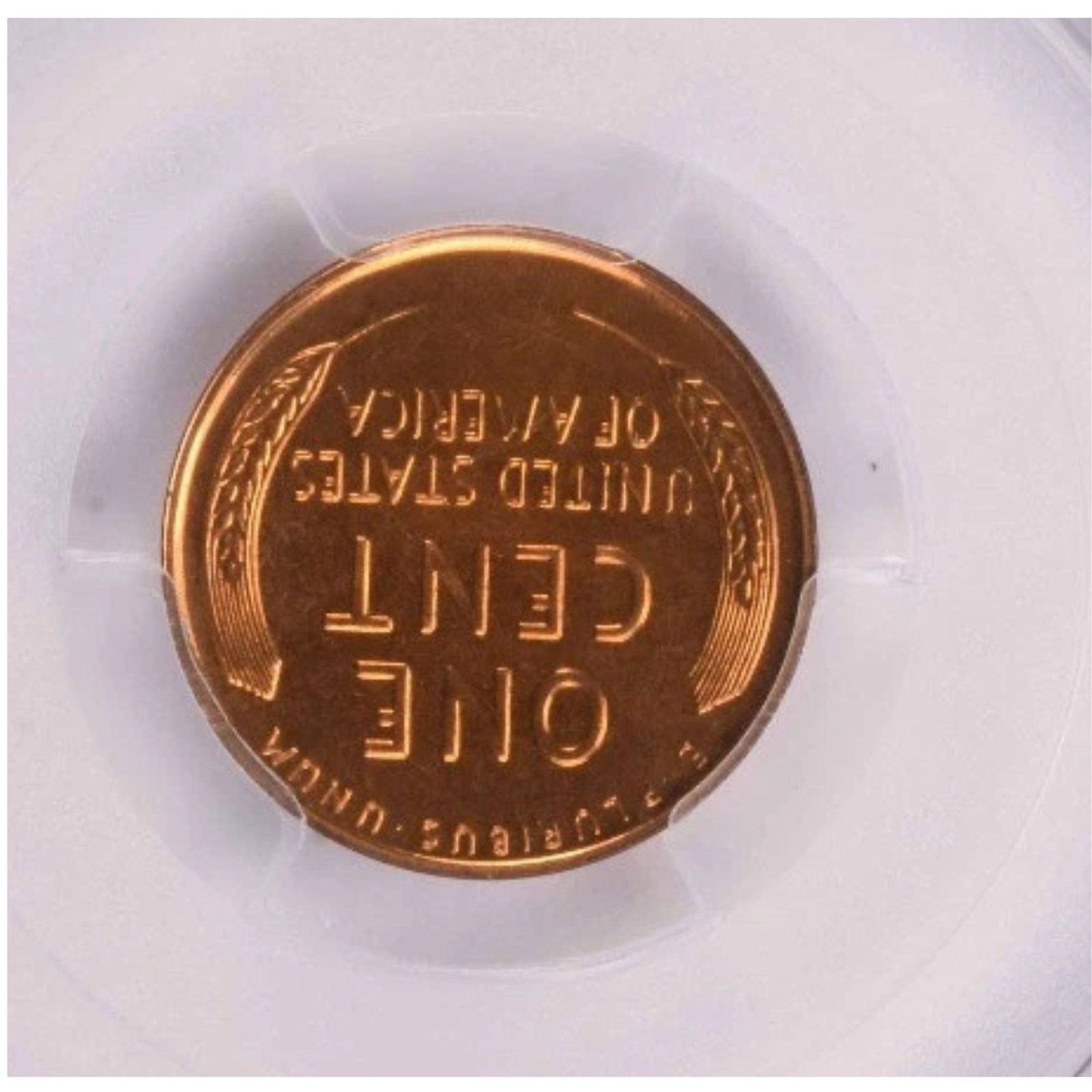 1938 LINCOLN CENT: 1938 Lincoln Cent Year: 1938 Composition: Copper Denomination: Small Cent Country of Origin: United States Accessories: None Accessories Notice: When purchasing pre-owned goods, please refer to the