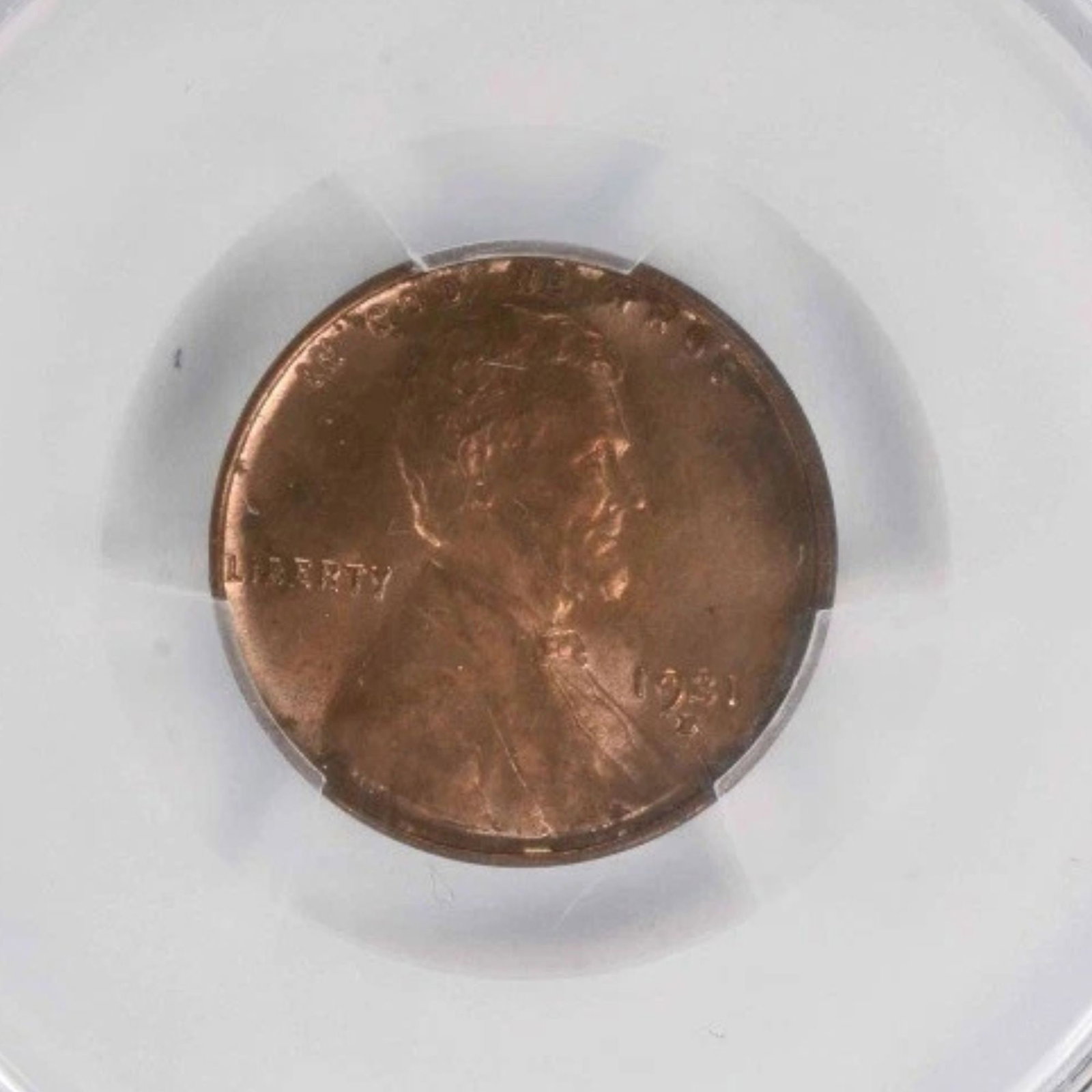 1931-D LINCOLN CENT: 1931-D Lincoln Cent Year: 1931 Composition: Copper Denomination: Small Cent Country of Origin: United States Accessories: None Accessories Notice: When purchasing pre-owned goods, please refer to the