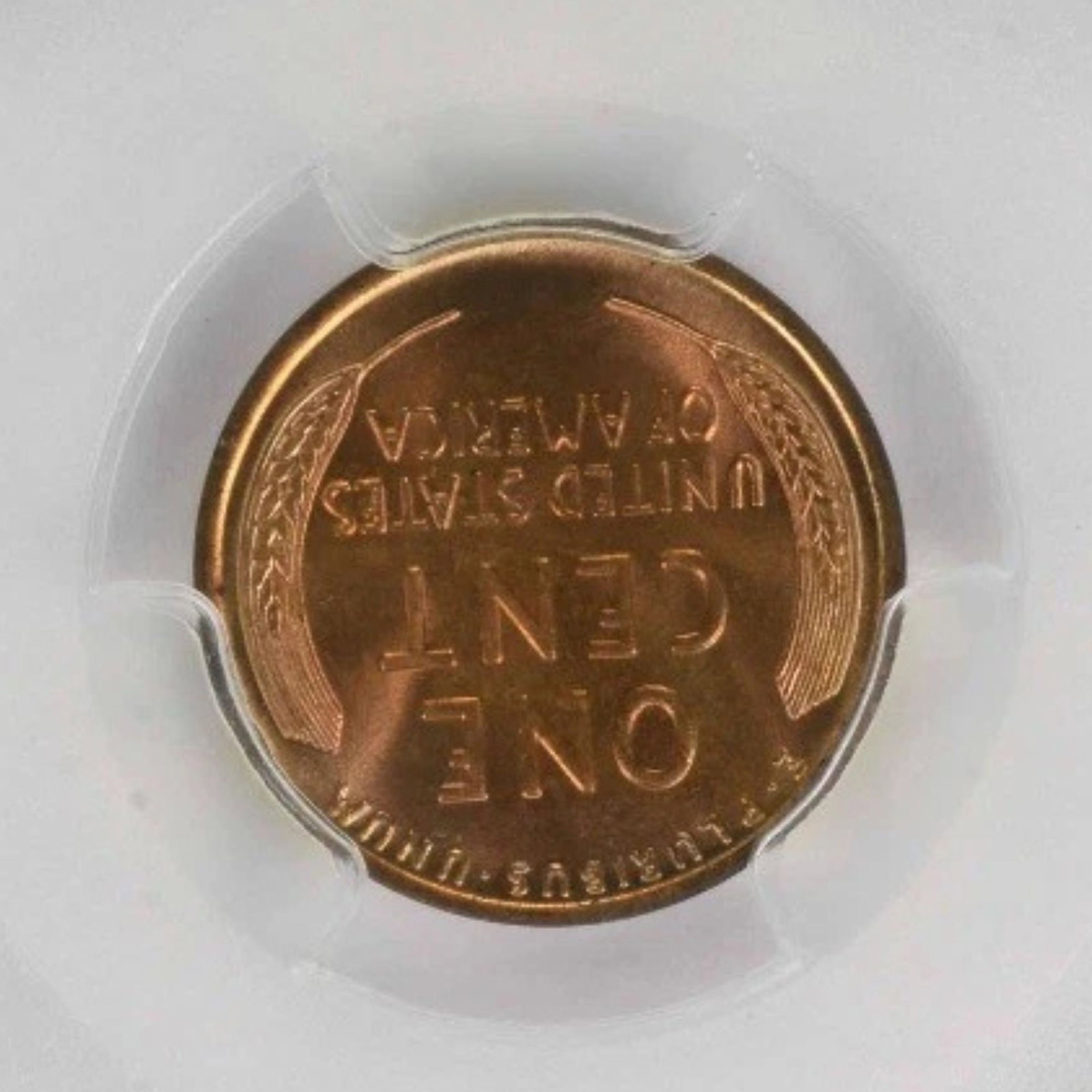 1927-P LINCOLN CENT: 1927-P Lincoln Cent Year: 1927 Composition: 95% Copper, 5% Tin and Zinc Denomination: Small Cent Country of Origin: United States Accessories: None Accessories Notice: When purchasing pre-owned