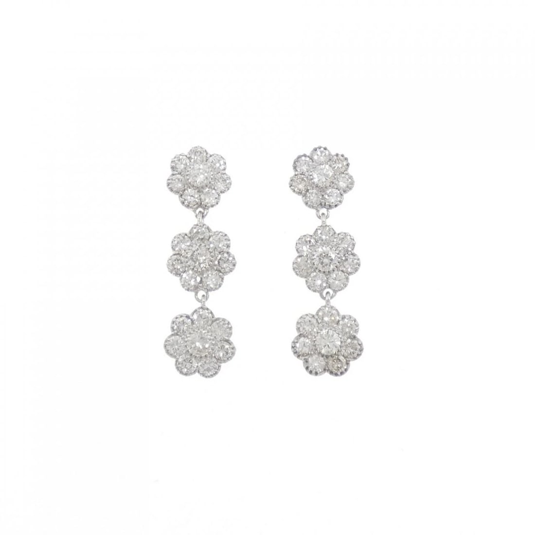 K18WG FLOWER DIAMOND PIERCE: K18WG Flower Diamond Pierce Brand: Unbranded Type/Style: Diamond Pierce/Earring Material: K18WG, Color: WG Size: Actual Size Approx. height x width: 27.3mm x 8.6mm Accessories: None Accessories