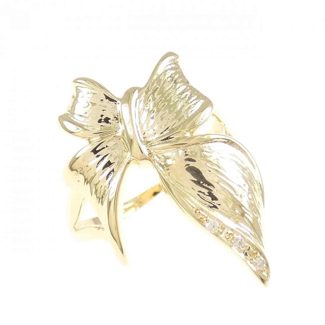 K18YG RIBBON DIAMOND RING: K18YG Ribbon Diamond Ring Brand: Unbranded Type/Style: Diamond Ring Material: K18YG, Main Stone Natural Color: YG Size: US7 1 4 Accessories: None Accessories Notice: When purchasing pre-owned goods,