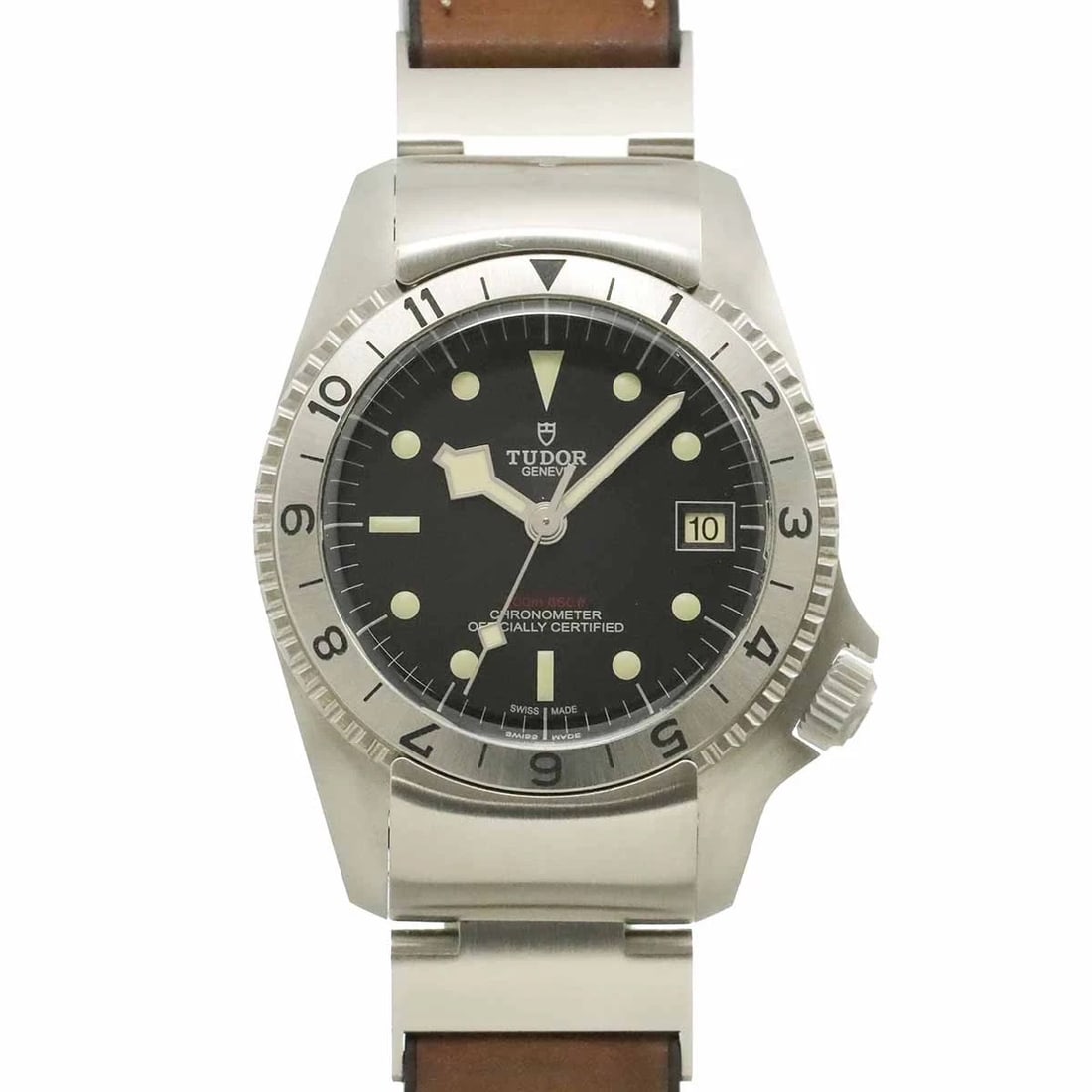 TUDOR BLACK BAY AUTOMATIC DATE BLACK DIAL WATCH: TUDOR Black Bay Automatic Date Black Dial Watch Brand: TUDOR Type/Style: Wristwatch Material: Stainless steel,Leather,Rubber Color: Dial color Black Size: CaseSize Length 55mm(included lag) CaseSize