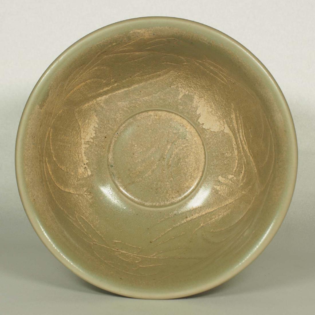 Longquan Bowl with Incised Design, Ming Dynasty: Nice Longquan celadon bowl with abstract incised design. Diameter 160mm, 6-1/3"inch.