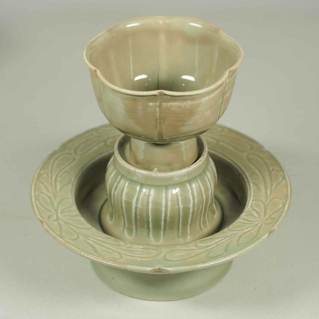 Yaozhou Lobed Cup and Stand, Five Dynasties (1 of 13)