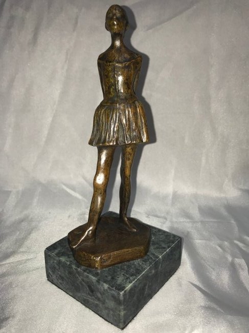 FRENCH EDGAR DEGAS BRONZE SCULPTURE OF BALLERINA: FRENCH EDGAR DEGAS BRONZE SCULPTURE OF BALLERINA Bronze sculpture depicting a ballerina Edgar Degas (FRENCH, 1834-1917). Mounted on a marble plinth. Signed Degas. Measures approx. 7.5" Base: 1 1/4"
