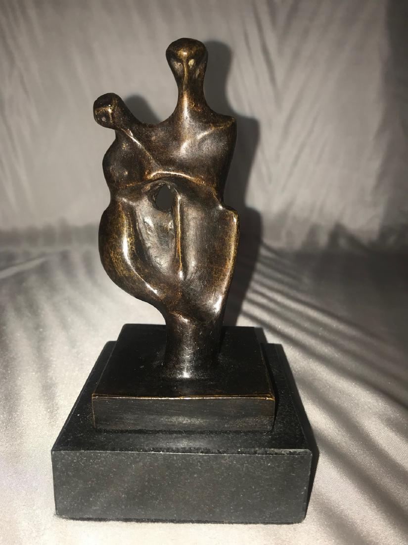 Henry Moore English Bronze Sculpture Mother and Child: Henry Moore English Bronze Sculpture Mother and Child H.Moore ( 1898-- 1986) English bronze Sculpture Mother and Child Signed and Numbered 6/9 Measuremnents 5 1/2” Base 1 1/4" x 3 1/2" x 3 1/2” Es