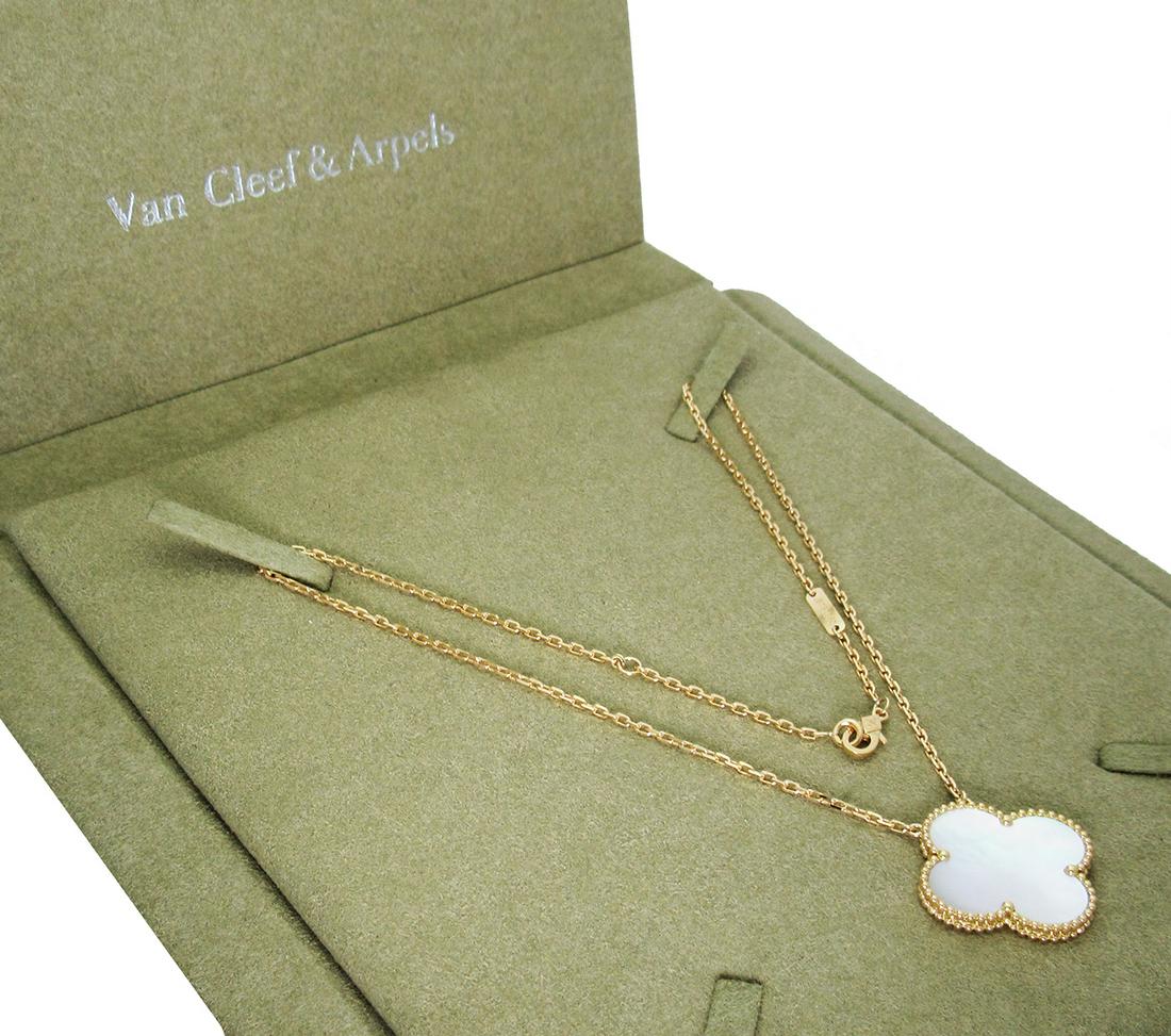 Van Cleef & Arpels 18K Magic Alhambra Mother of Pearl: Van Cleef & Arpels Magic Alhambra Mother of Pearl necklace, 1 motif Metal: 18k Yellow Gold Stone: Mother of Pearl Motif measurements: 26mm. x 26mm. Chain length: 16" . Condition: Very Good pre-owned.