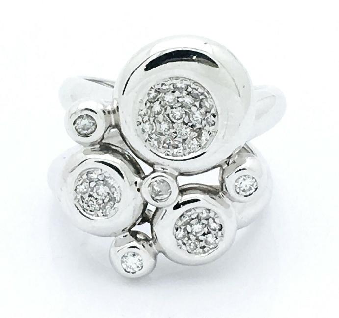 Chimento 18k White Gold 1 TCW Diamonds Openwork Cluster: Chimento 18k White Gold 1 TCW Diamonds Openwork Cluster Split Shank Ring Weight 11.5 grams Sz 5.5. 1 TCW Diamonds SI Clarity, G-H Color