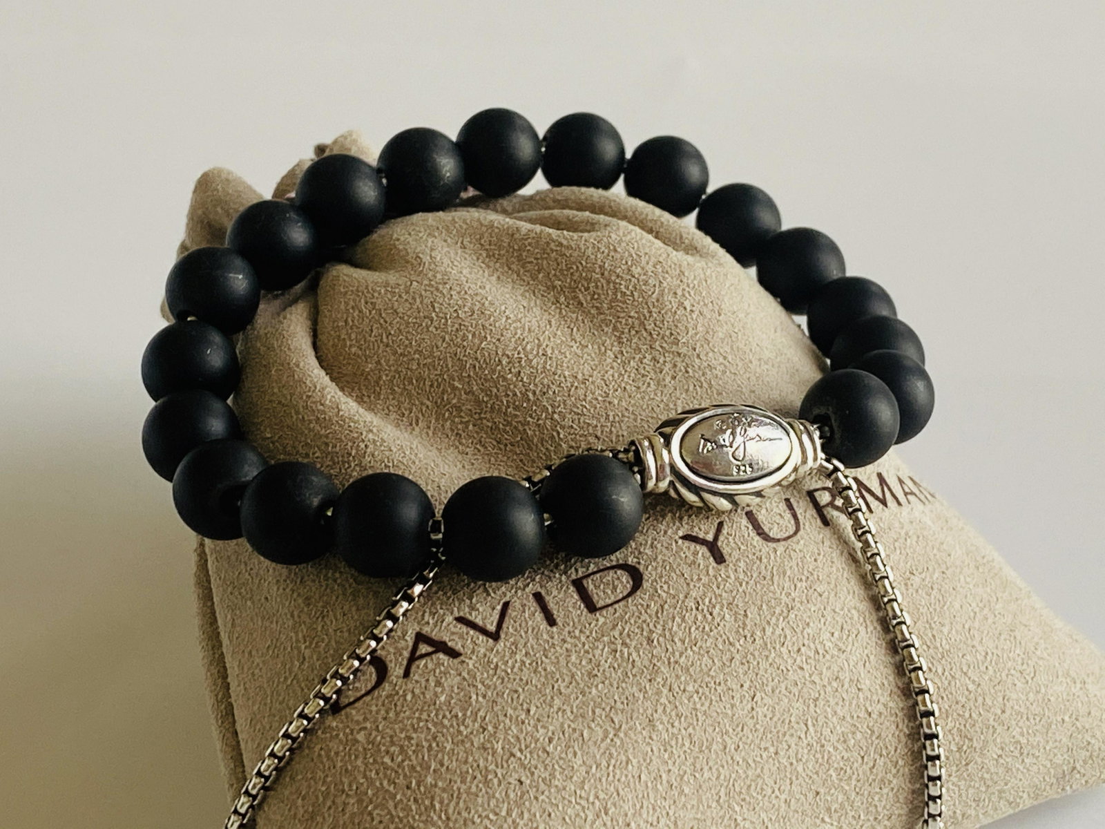 DAVID YURMAN SPIRITUAL BEADS BRACELET BLACK ONYX 8MM: DAVID YURMAN SPIRITUAL BEADS BRACELET WITH MATTE BLACK ONYX, 8mm BRAND: DAVID YURMAN COLLECTION: SPIRITUAL BEADS STONES: MATTE BLACK ONYX METAL : STERLING SILVER 925 WIDTH : 8mm BEADS SIZE: ADJUSTABLE