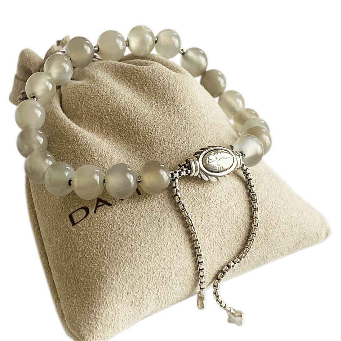 DAVID YURMAN SPIRITUAL BEADS BRACELET MOONSTONE 8MM: DAVID YURMAN SPIRITUAL BEADS BRACELET WITH MOONSTONE , 8mm-BRAND: DAVID YURMAN-COLLECTION: SPIRITUAL BEADS -STONES: MOONSTONE-METAL : STERLING SILVER 925-WIDTH : 8mm BEADS-SIZE: ADJUSTABLE-CONDITION: