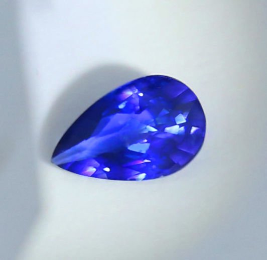 IGI Certified 1.10 ct. Untreated Royal Blue Sapphire (1 of 7)