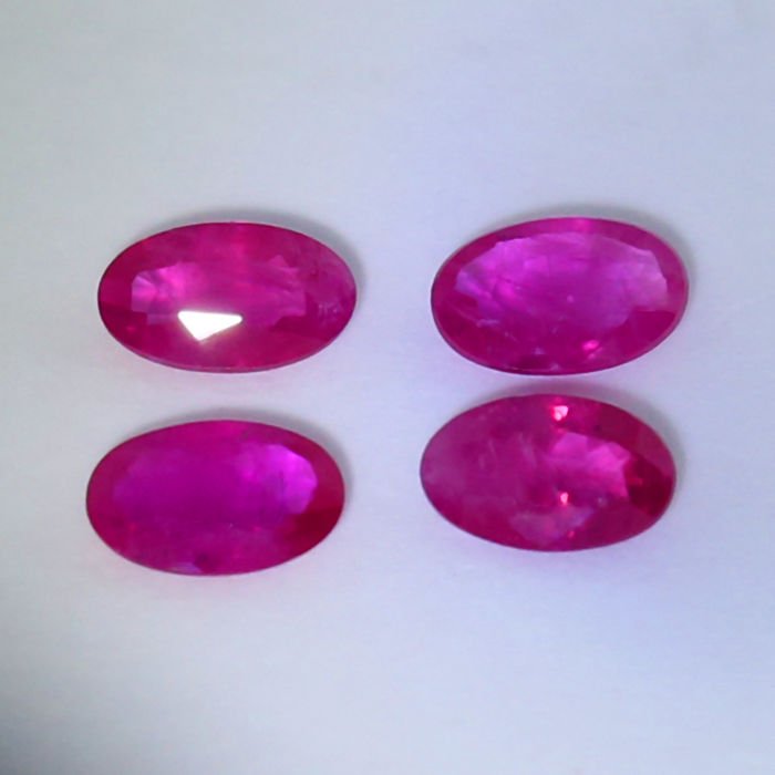 IGI Certified Set of 4 Rubies - Burma (1 of 6)