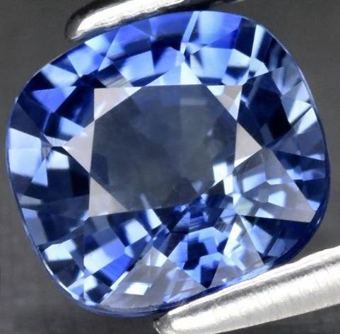 GIA Certified 1.24 ct. Blue Sapphire - MADAGASCAR (1 of 10)