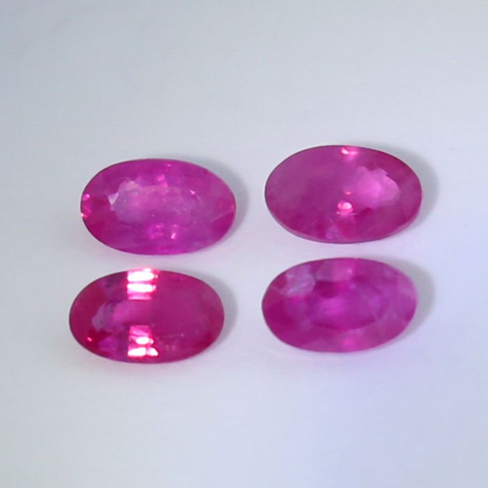 IGI Certified 1.41 ct. Set of 4 Rubies - BURMA (1 of 5)