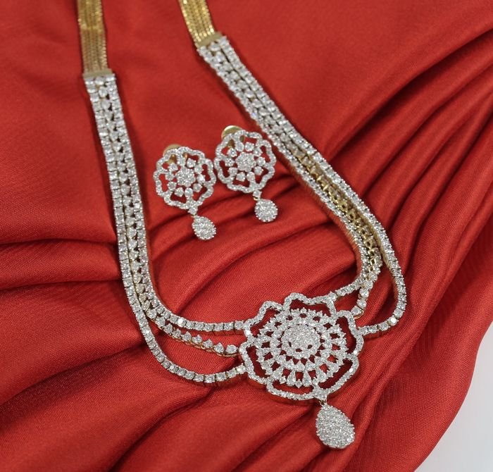 diamond strings necklace