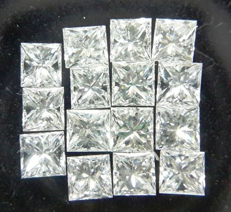 Set of 15 - 0.60 ct. Princess cut Diamonds - UNTREATED (1 of 1)