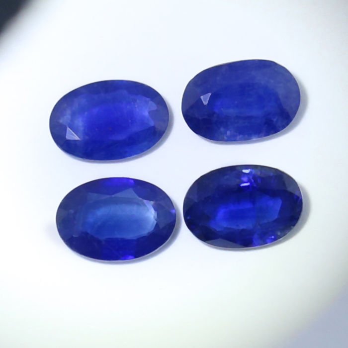 IGI Cert. 1.96 ct. Set of 4 Blue Sapphires - MADAGASCAR (1 of 5)