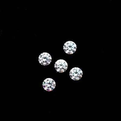 Set of 5 - 0.25 ct. Round Brilliant Diamonds - UNTREATED (1 of 1)
