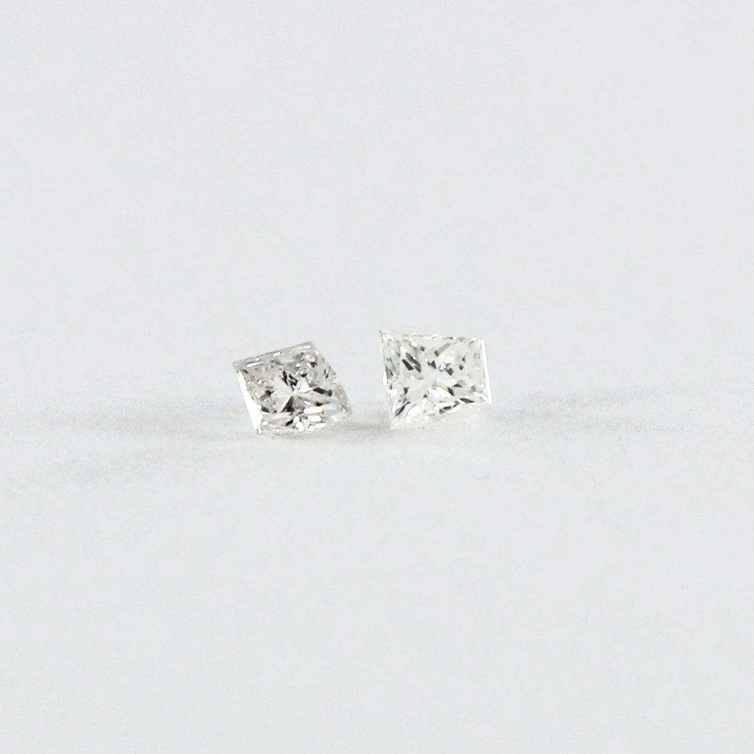 Set of 2 - 0.12 ct. Fancy shape Diamonds - UNTREATED (1 of 1)