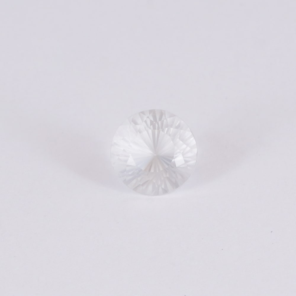 GFCO (Swiss) Certified 2.61 ct. White Topaz - BRAZIL: GFCO (Swiss) Certified 2.61 ct. White Topaz - BRAZIL Color - White Cut - Round Brilliant Modified Fancy cut Ct. Wt. - 2.61 ct. Clarity - VVS Dimensions - 7.99 x 7.91 x 6.88 mm Or