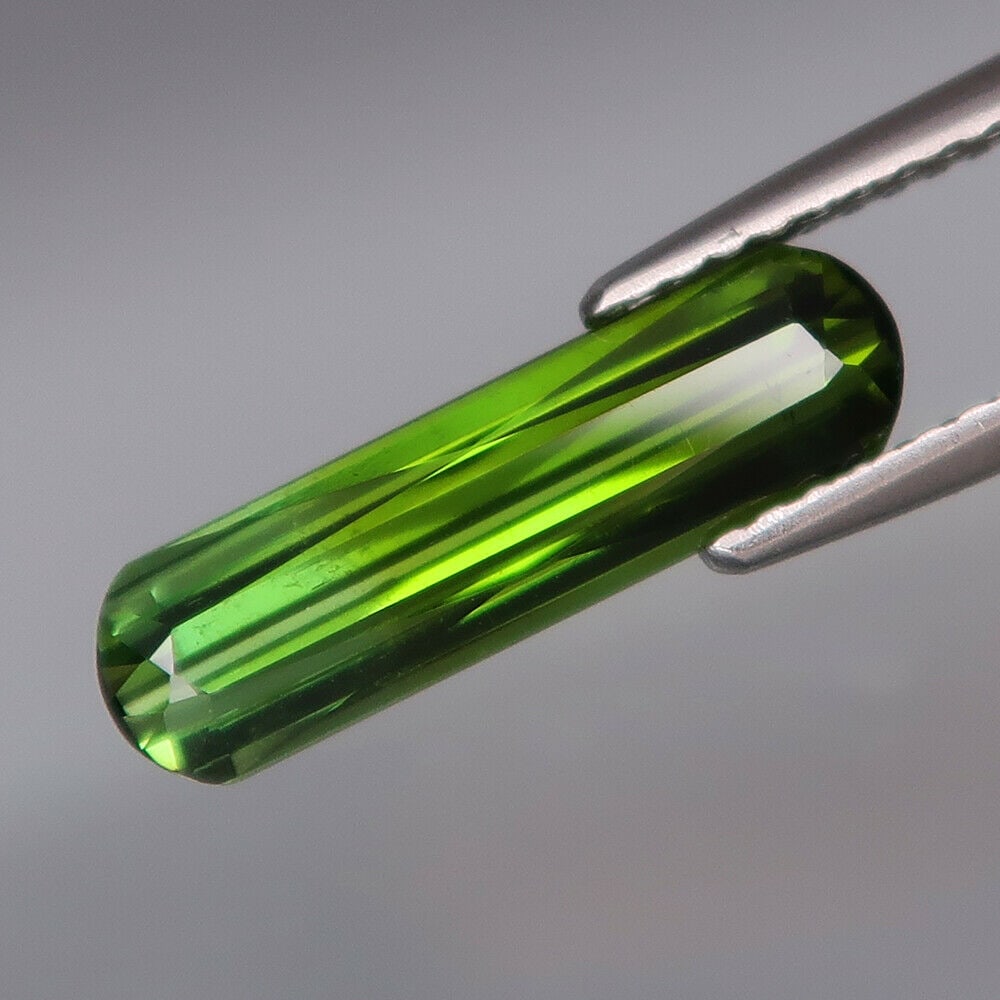 2.32 ct. Natural Green Tourmaline - MOZAMBIQUE (1 of 2)