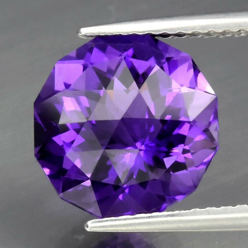 3.90 ct. Purple Amethyst - URUGUAY (1 of 2)