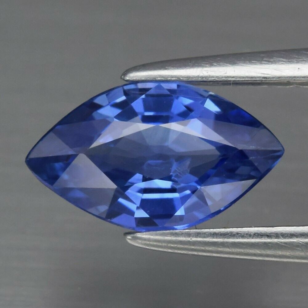 0.81 ct. Natural Blue Sapphire - SRI LANKA (1 of 2)