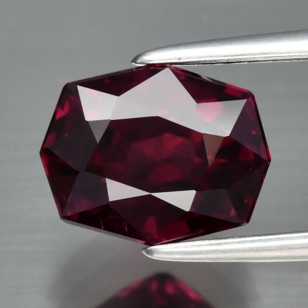 2.13 ct. Natural Unheated Rhodolite Garnet - MADAGASCAR (1 of 2)