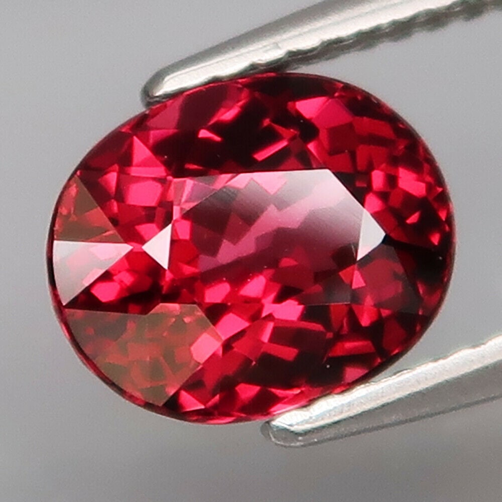 2.58 ct. Unheated Natural Rhodolite Garnet - AFRICA (1 of 1)