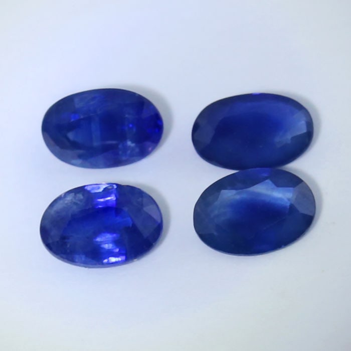 IGI Cert. 2.43 ct. Set of 4 Blue Sapphires MADAGASCAR (1 of 5)